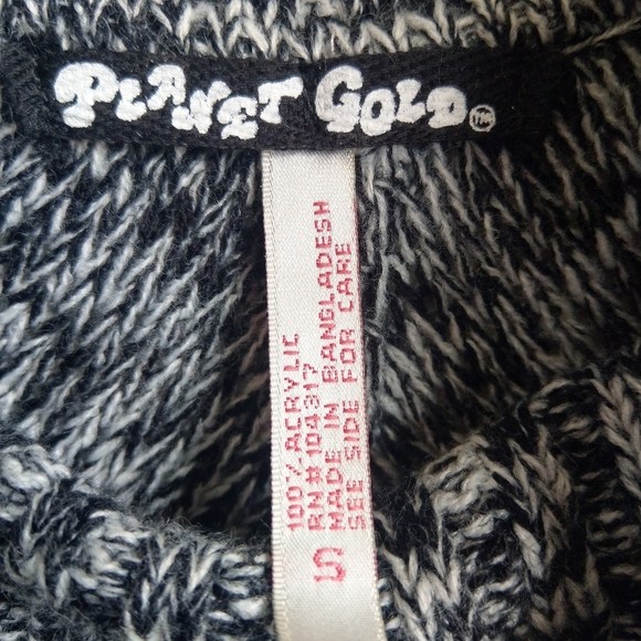 Plant gold Sleeveless Turtleneck Sweater, Size S - Picture 7 of 10